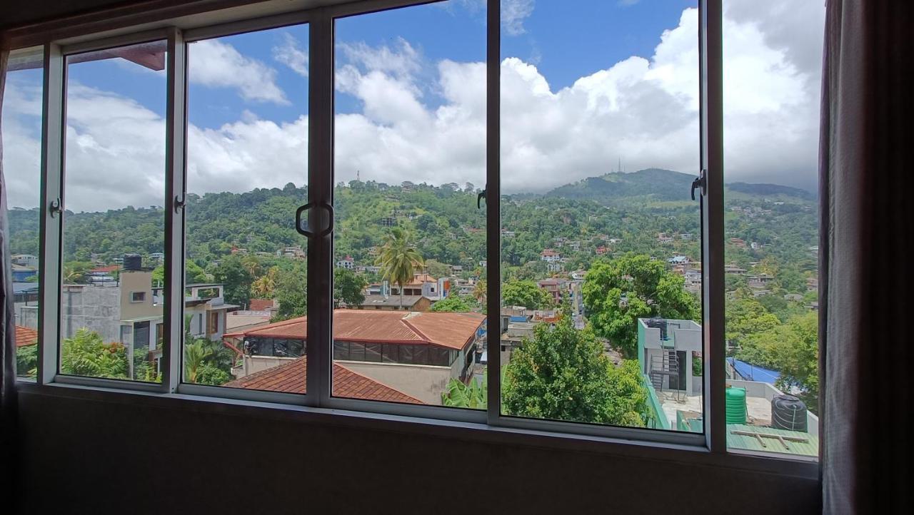 Smile Hub Kandy -Youth Hostel- מראה חיצוני תמונה
