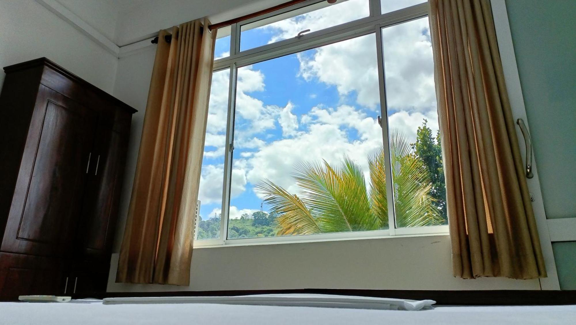 Smile Hub Kandy -Youth Hostel- מראה חיצוני תמונה