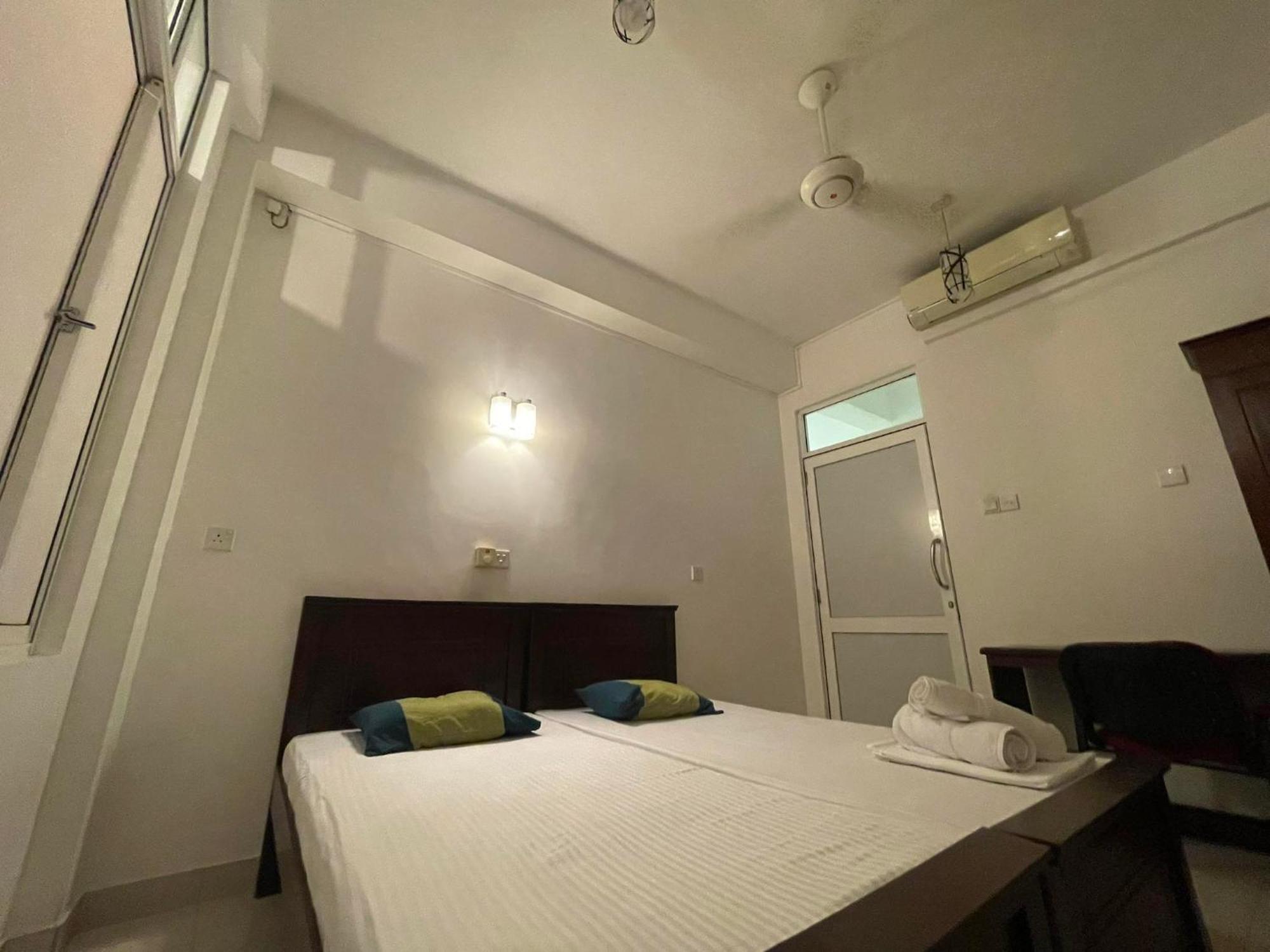 Smile Hub Kandy -Youth Hostel- מראה חיצוני תמונה